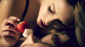 Dressing Up Desserts For Love-ondelights.com