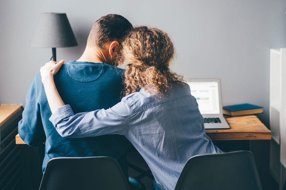 The Impact of Work and Daily Stress on Mental Health in Relationships