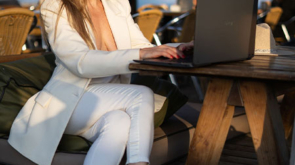 Mara-Raffaele-ondelights.com-cover-image